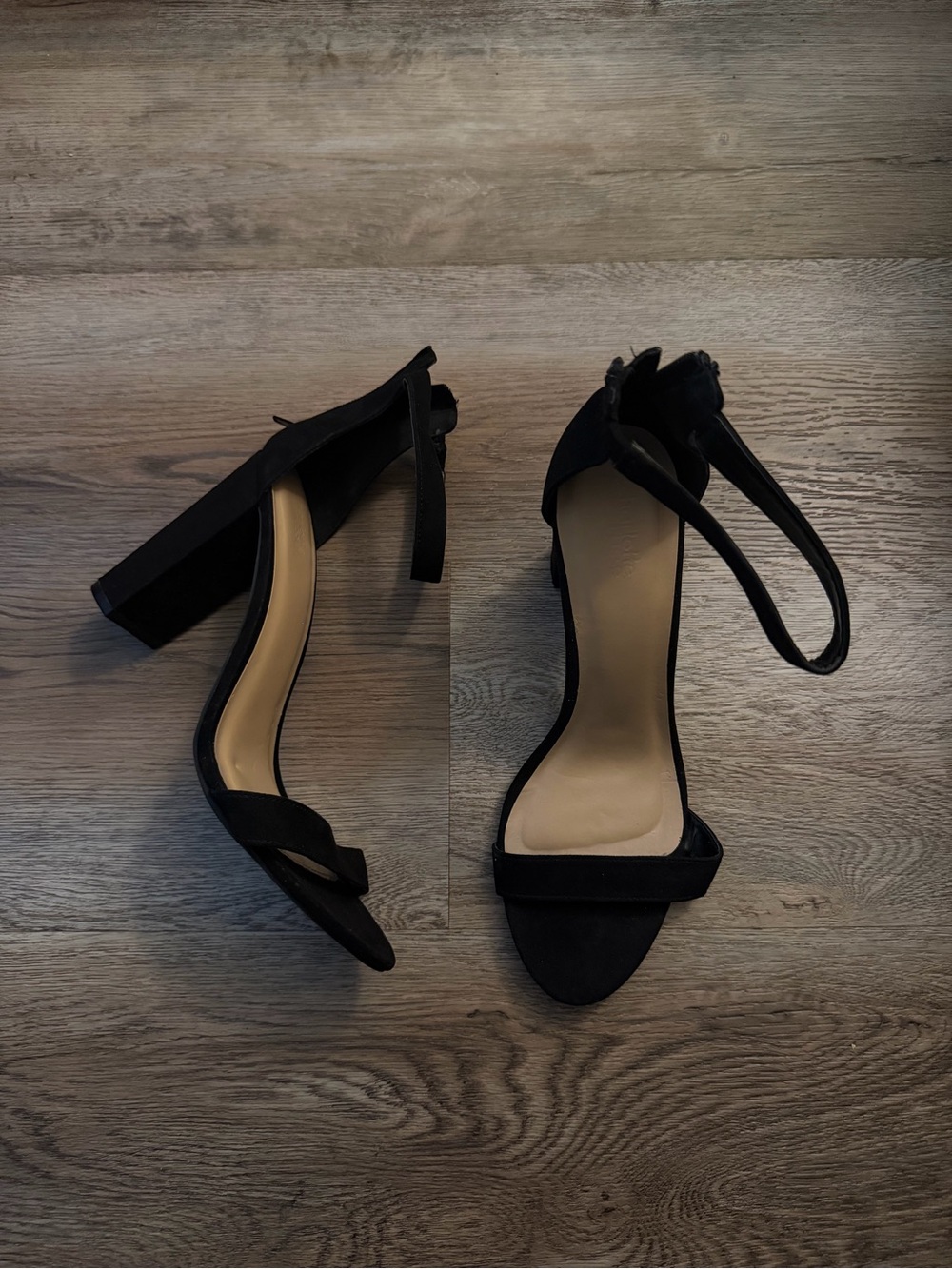 Classic Black Open-Toe Block Heel Sandals - Women's